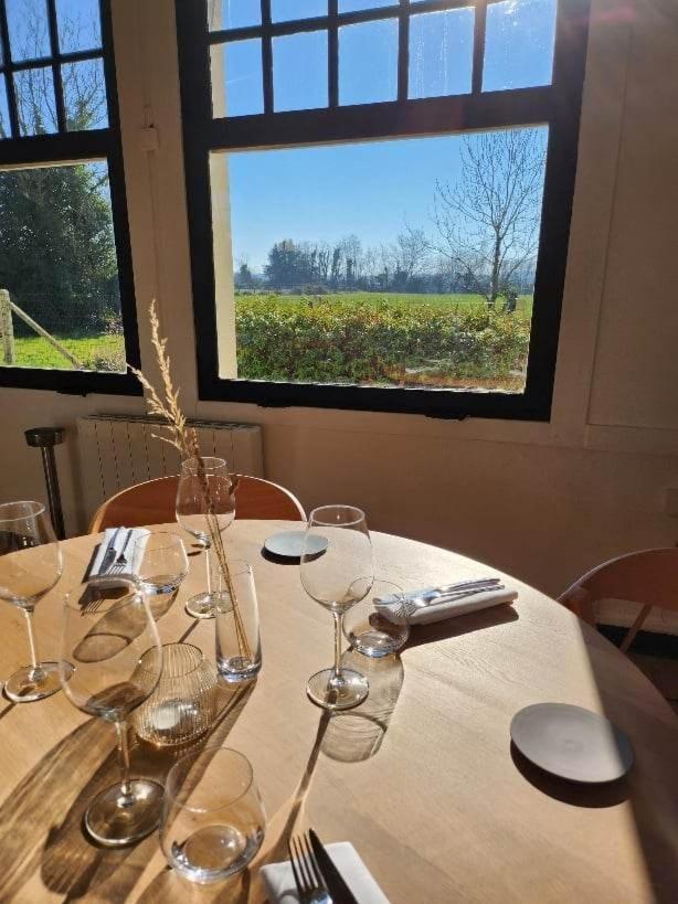 Logis Auberge Des Aulnettes Hérouville-Saint-Clair Екстериор снимка