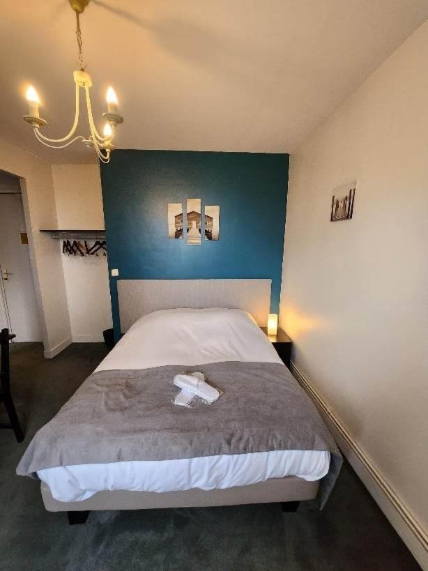 Logis Auberge Des Aulnettes Hérouville-Saint-Clair Екстериор снимка